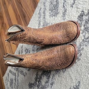 Ariat roughout snake booties